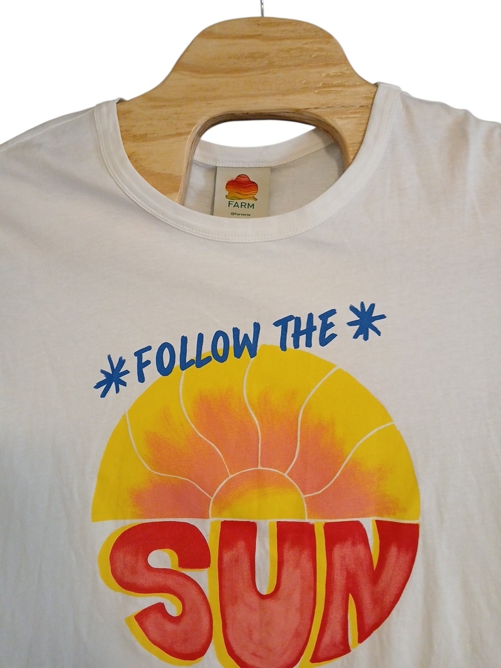 Farm Rio "Follow the Sun" Graphic Tee -Large Womens